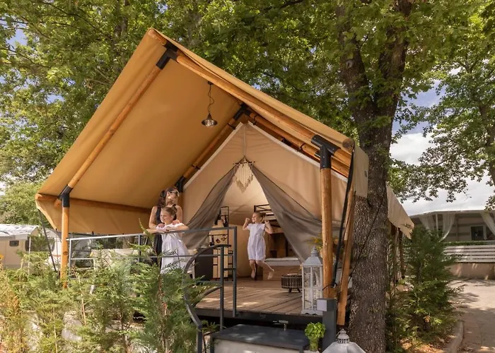 Polidor Glamping Resort